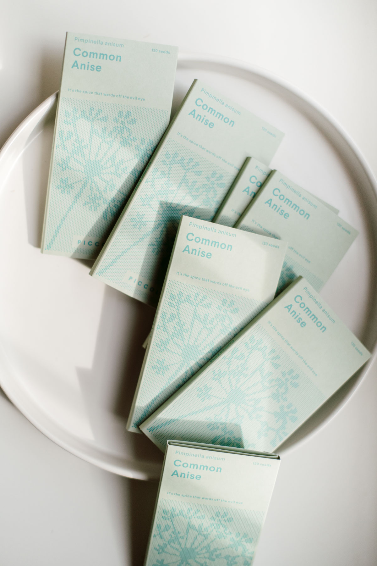 semi di anice, pianta officinale ornamentale del mediterraneo, confezione regalo in carta piccolo seeds