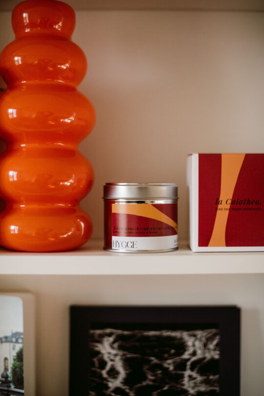 Candela profumata gourmand Hygge, La Calathea, al biscotto, meringa e scorza di limone